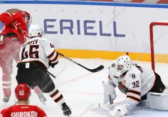 «Спартак» обыграл на своем льду «Амур»