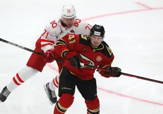 В матче КХЛ «Спартак «проиграл на выезде «Авангарду»