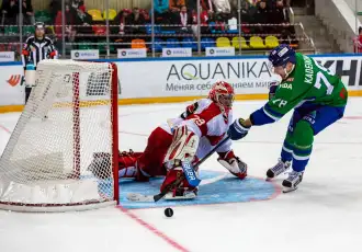 В ретро-матче «Спартак» победил «Салават Юлаев»